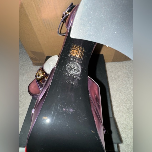 Versace La Medusa Metallic Pink Heels! - Picture 4 of 5